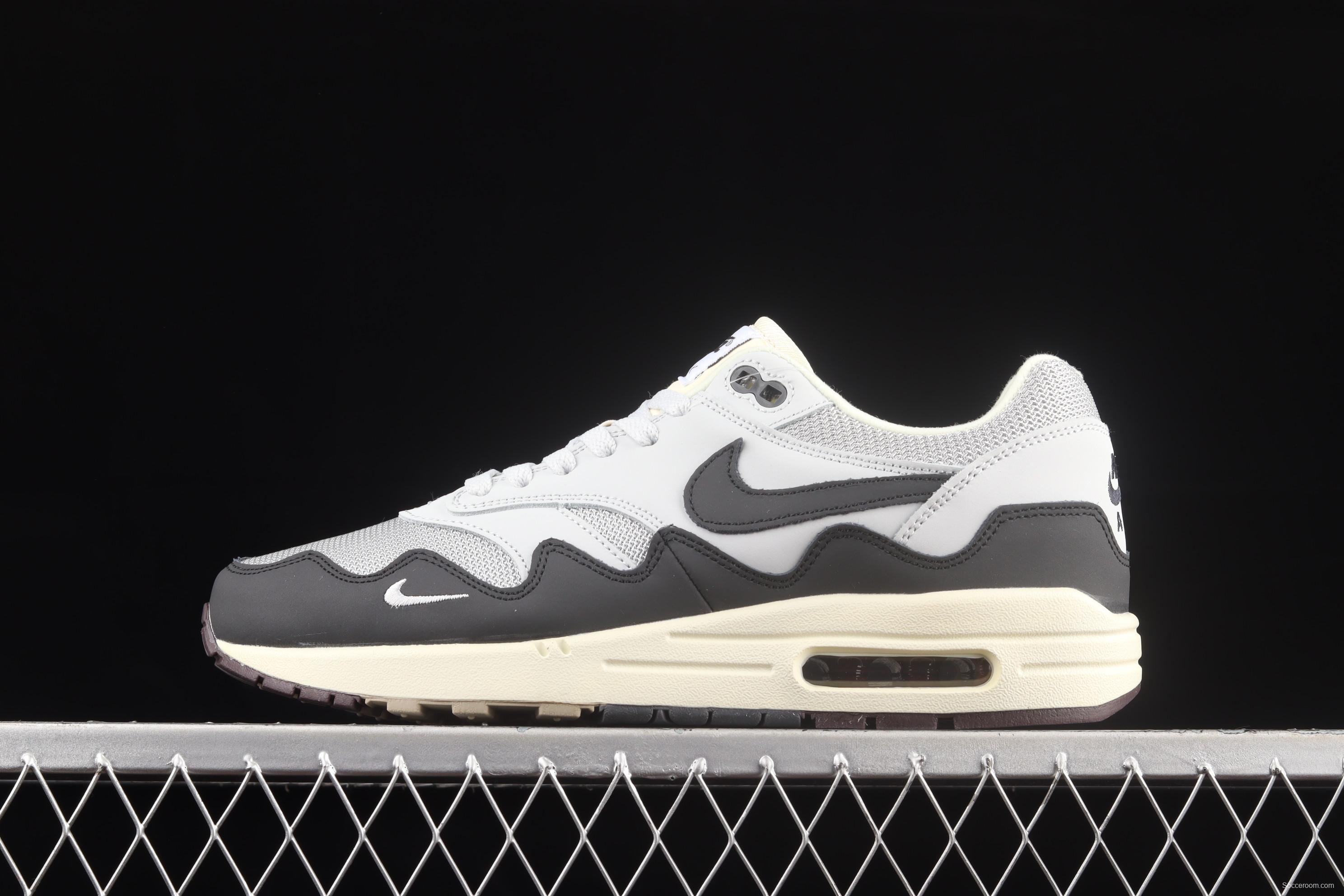 Patta x Nike Air Max 1 joint style suede spliced half-palm air cushion vintage running shoes DH1348-002