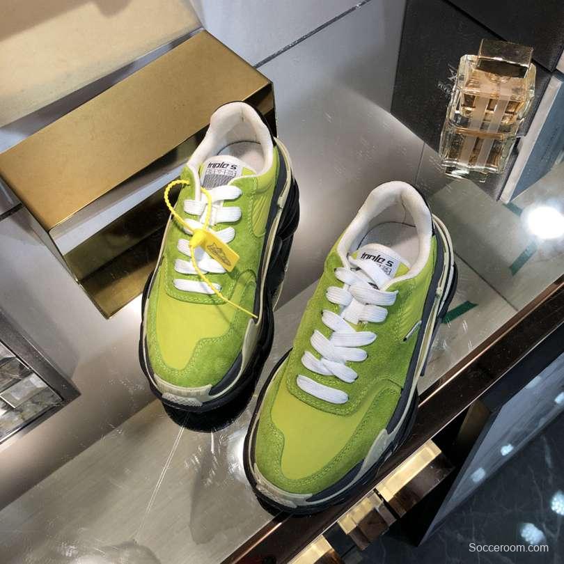 Men/Women Balenciaga Triple S 2.0 Sneaker Green Item 6380340