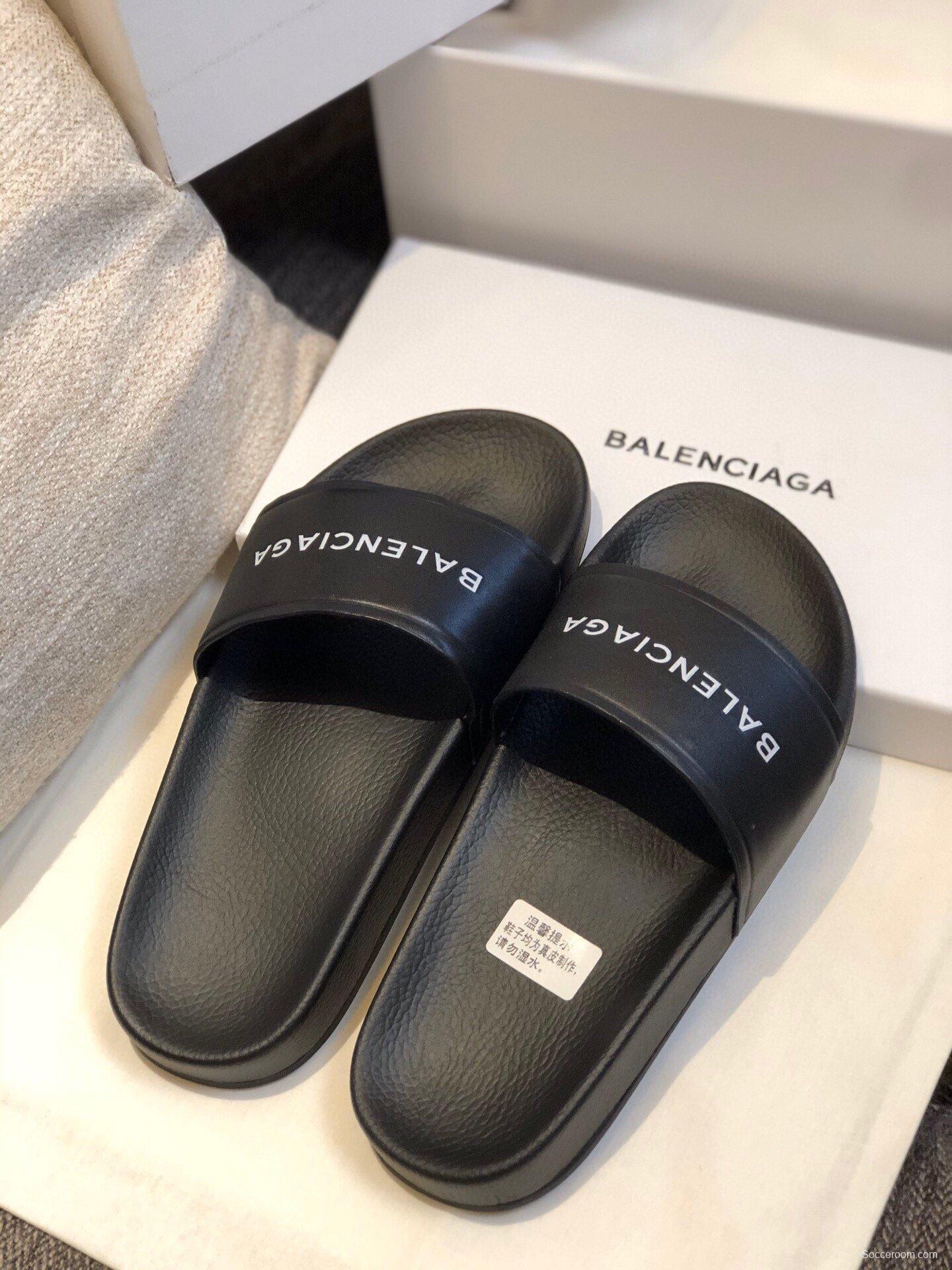 2 Color Men/Women Balenciaga Slipper Item 1092130