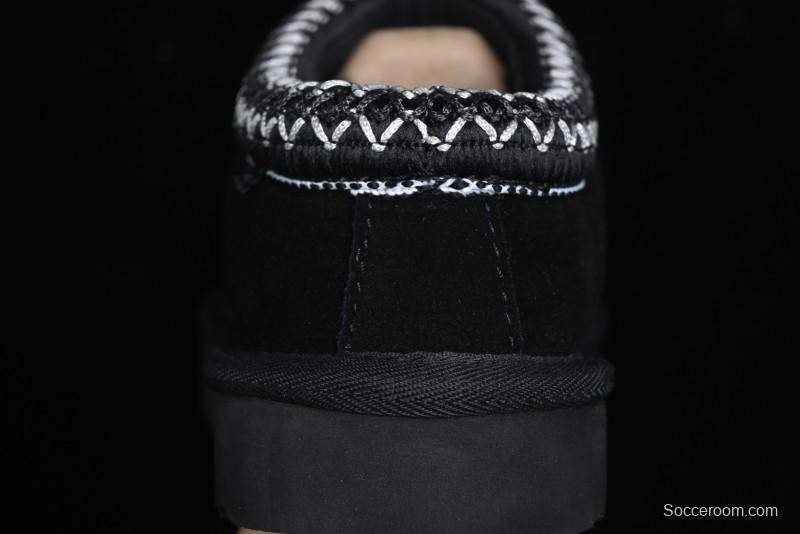 UGG Classic Mini II Snow Boots with TREADLITE Outsole - 5955