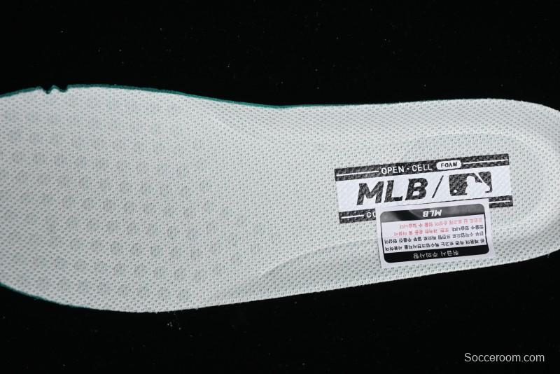 MLB Chunky Liner Basic New York Yankees Thick Sole Casual Sneakers with 6cm Height Increase - 3ASXCLR3N50WHS