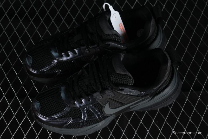 Nike Runtekk V2K Retro Low-Top Running Shoes with Cushlon Midsole and Anti-Slip Design - FD0736-001