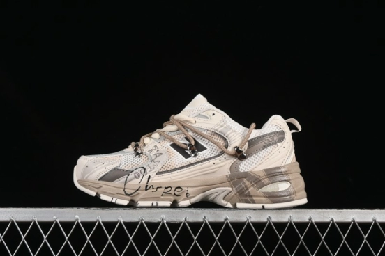 New Balance 530 Series Retro Casual Running Shoes - MR530AA1