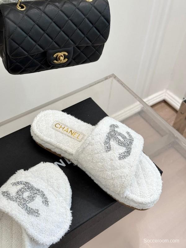 2025 Slippers Chanel White Terry Cloth Crystal CC Logo KFY00220