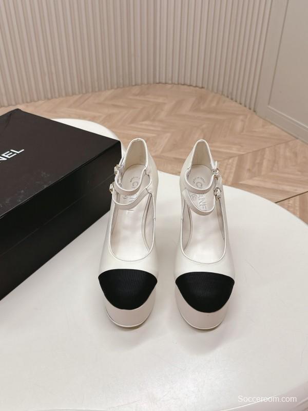 2025 Women Chanel White Black Leather Platform Mary Jane KFY00350