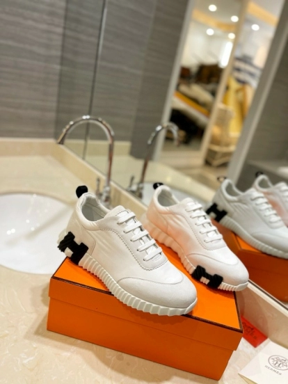 2024 Unisex Hermès White Imported Silk Lambskin Suede Sneakers MJ00320