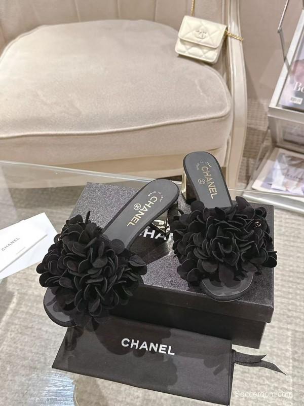 2025 Women Chanel Black Leather Slippers Floral B2032-2
