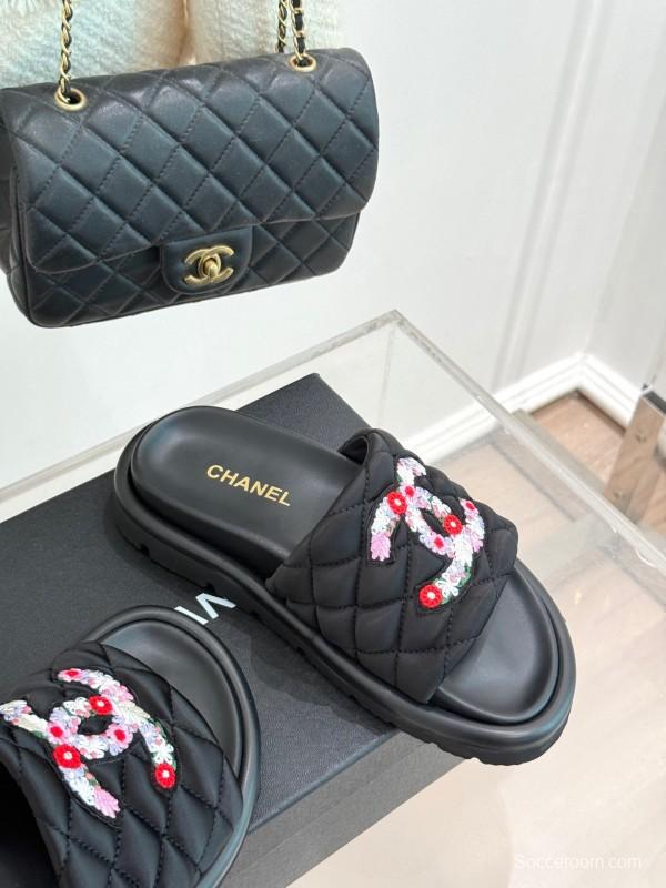 2025 Slippers Chanel Black Silk Women Slippers Embroidered KFY00260