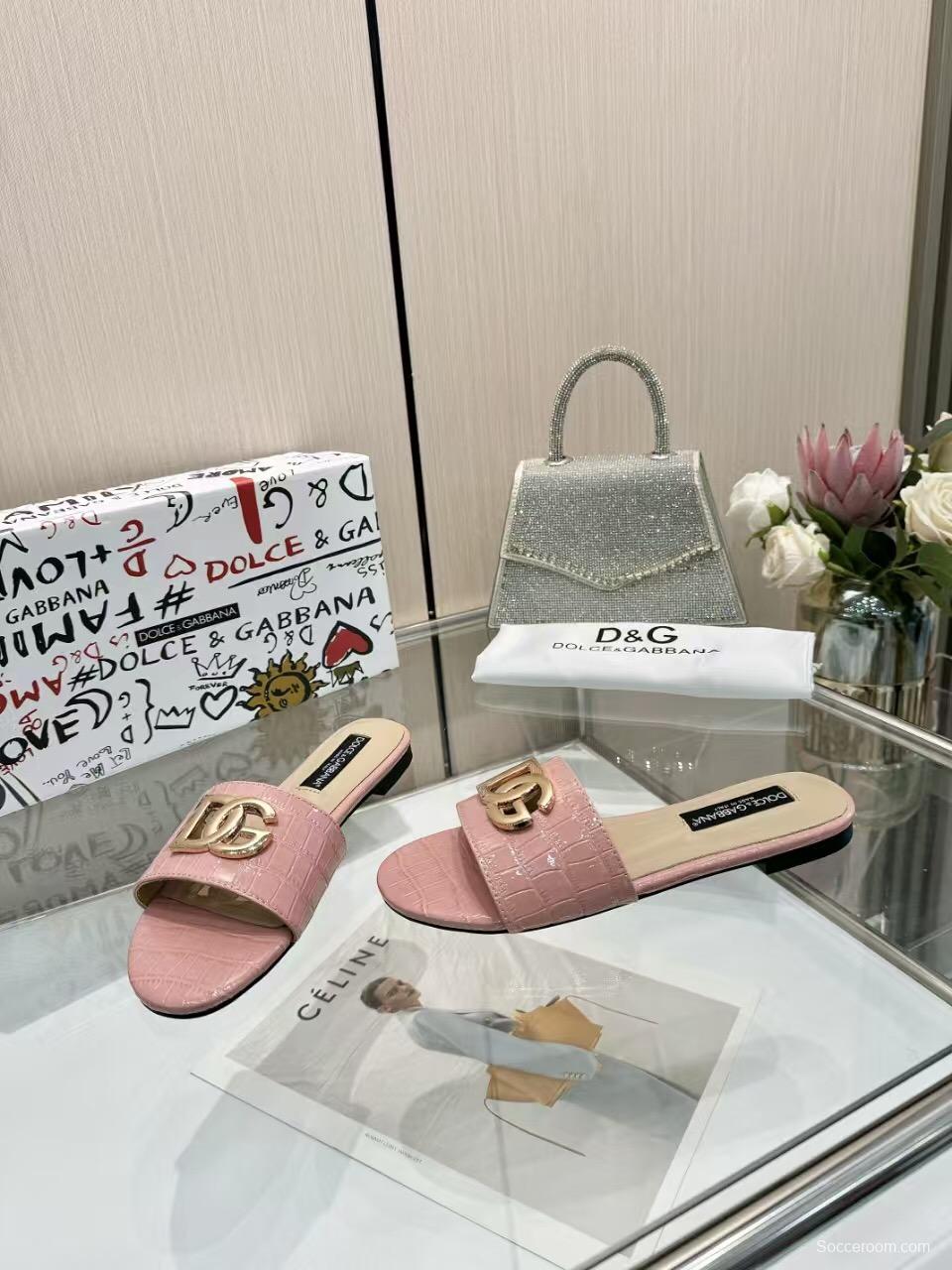 2025 Women Dolce & Gabbana Pink Leather Slippers LY00190