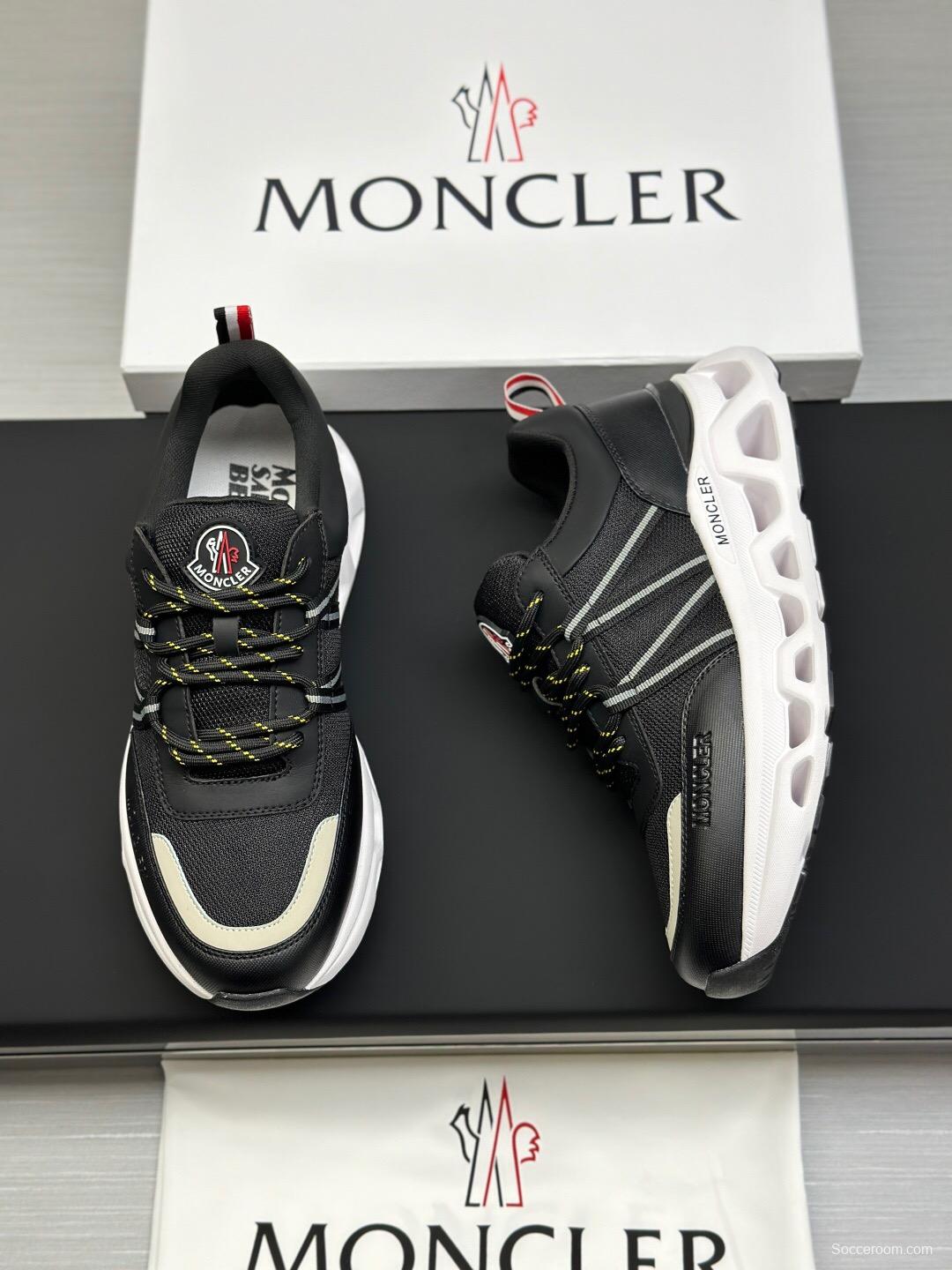 2025 Unisex Moncler Black Nylon Rubber Outdoor Sneakers AS00390