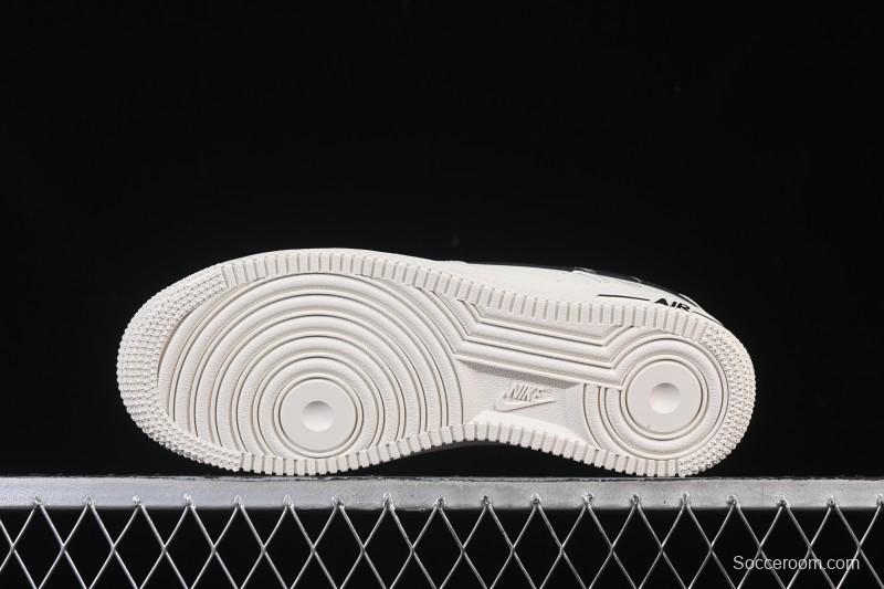 Nike Air Force 1 '07 Low Casual Sneakers in White Black - ZH0318-128