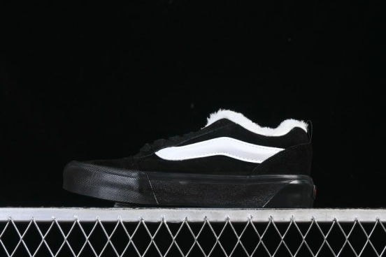 Vans Knu Skool Low-Top Suede Skate Shoes - VN0009QCBMA