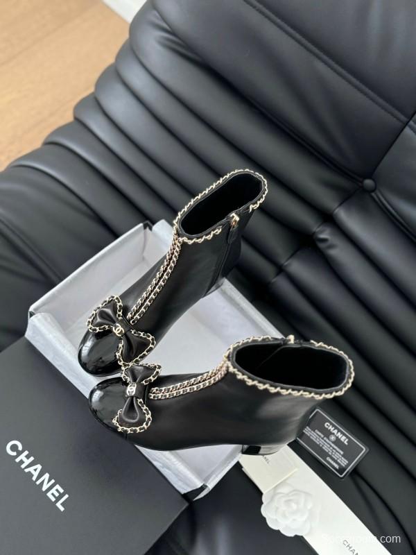 Chanel Classic Chain Boots for Women - LY00380