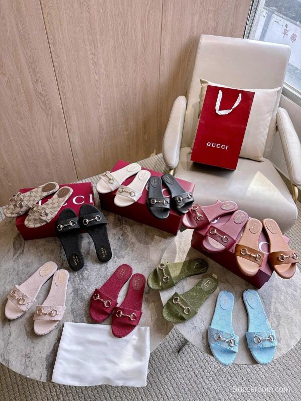 Gucci 2025/SS Leather Mule Sandals with Light Gold Hardware - LY00280