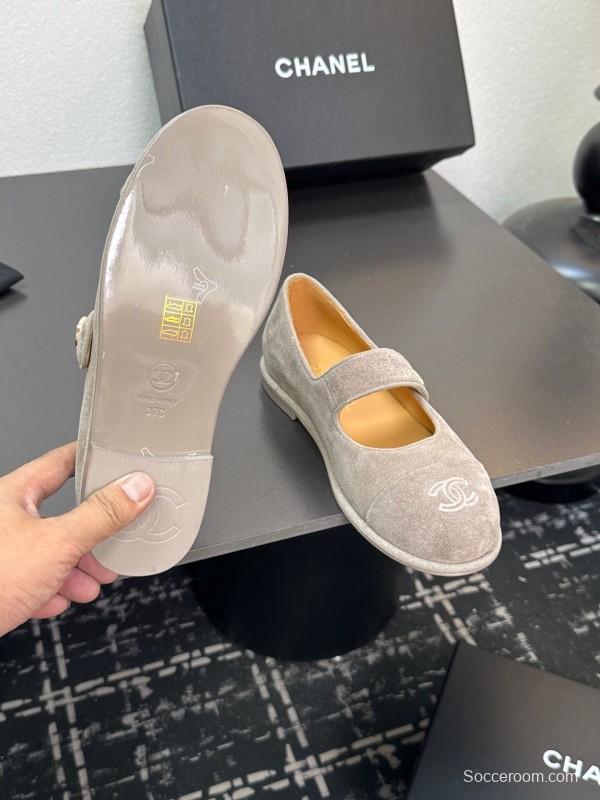 Chanel Quilted Design Slip-On Sandals - KFY00280