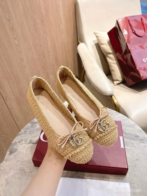 Gucci Ballet Flats with Leather Sole and Bow Detail - LY00320