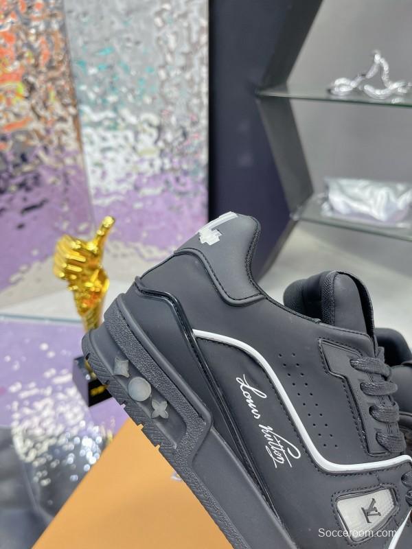 Louis Vuitton LV Trainer Maxi Sneakers with Multi-Color LED Charging Cable - AS00660